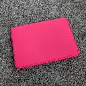 Vibrant Pink Tablet Sleeve